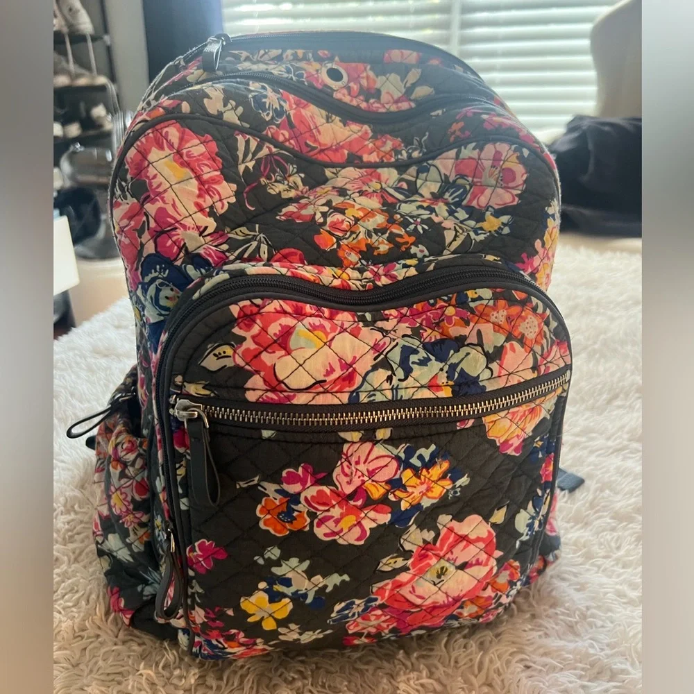 Vera Bradley Backpack - Picture 3 of 7